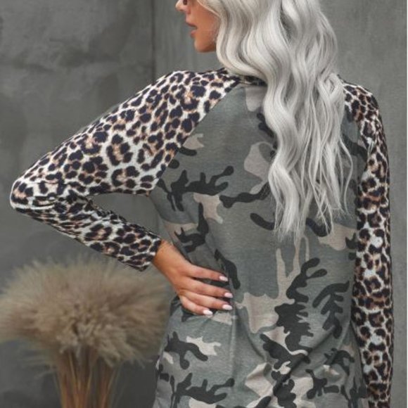 Leopard Camo Print V Neck Long Sleeve Top - Picture 2 of 3